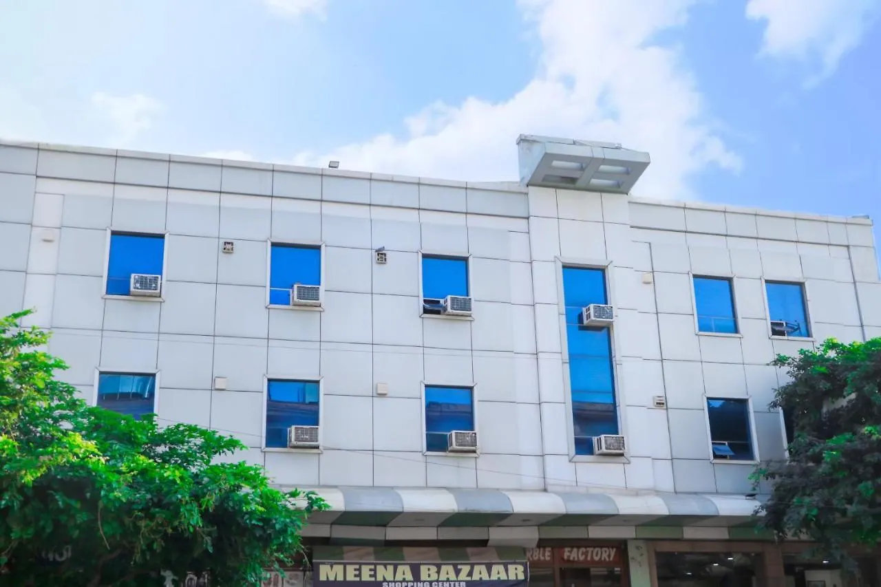 ***  Hotel Blossom Rest House Near Tajmahal Nagla Dhimar India