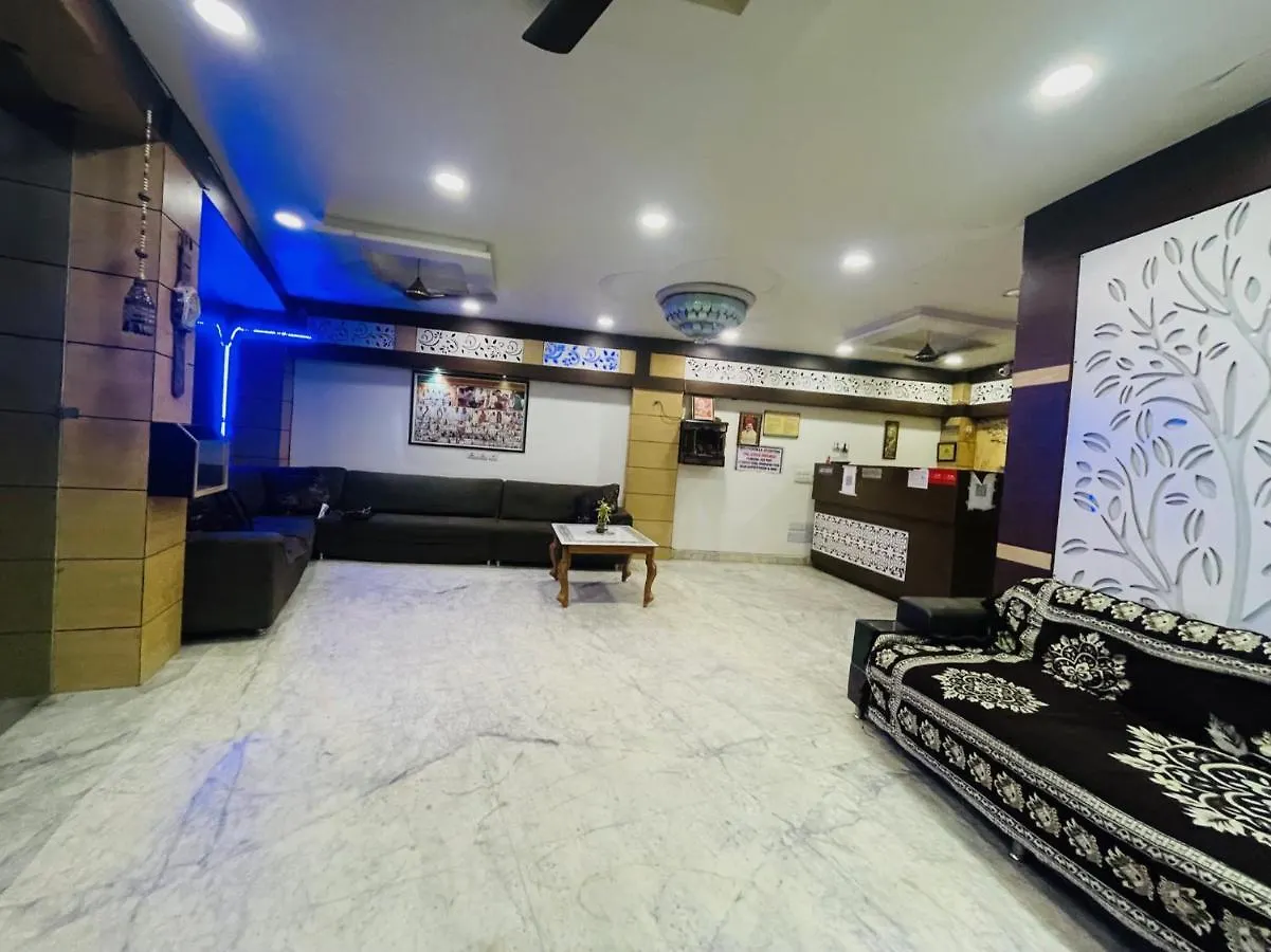 Hotel Blossom Rest House Near Tajmahal Nagla Dhimar 3*,  India