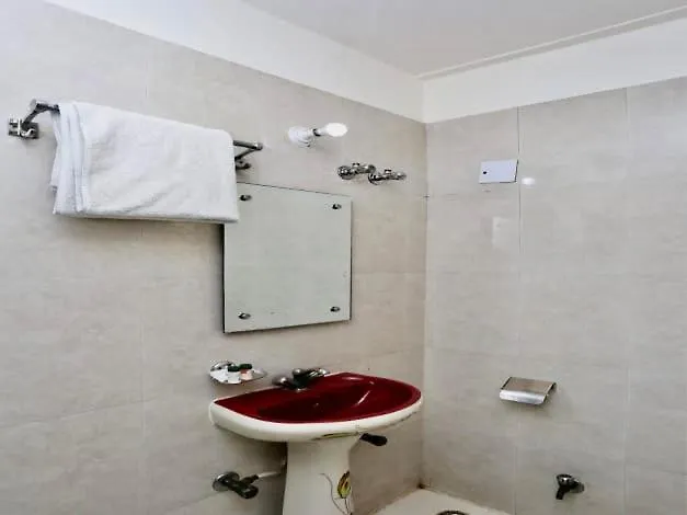 Hotel Blossom Rest House Near Tajmahal Nagla Dhimar