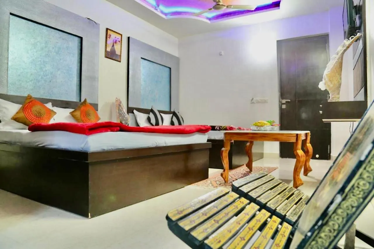 Hotel Blossom Rest House Near Tajmahal Nagla Dhimar 3*,