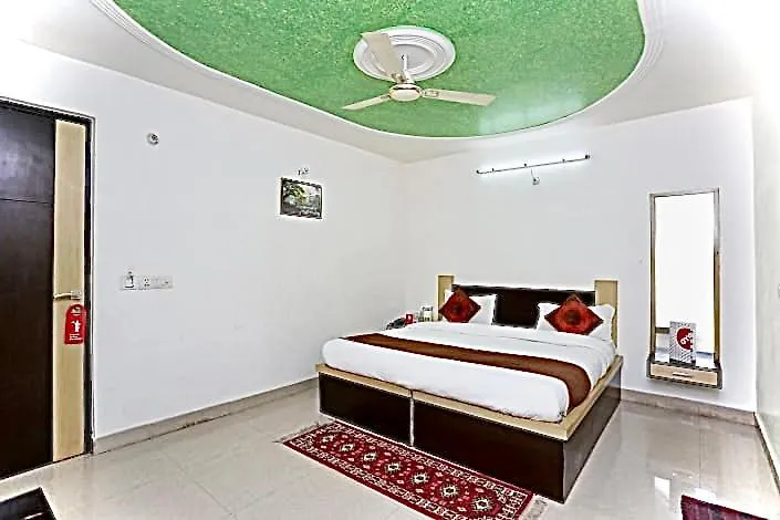Hotel Blossom Rest House Near Tajmahal Nagla Dhimar India